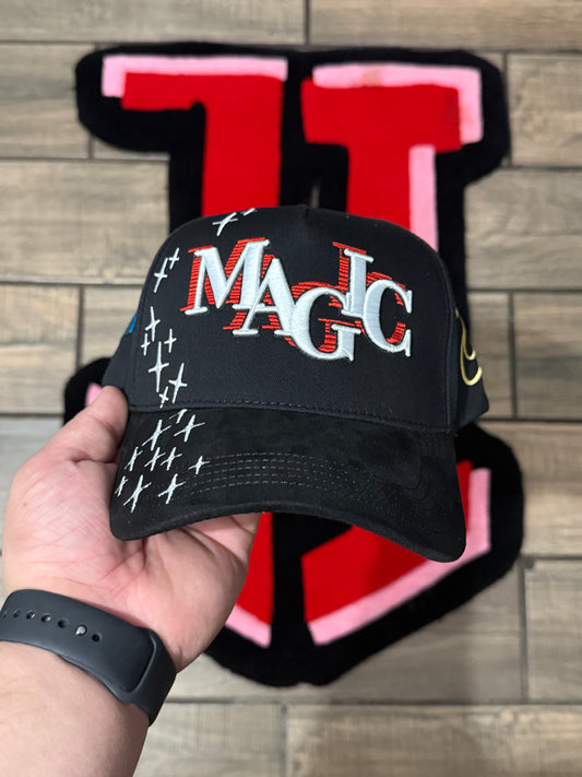 GALLO FINO x MARCA REGISTRADA “MAGIC”
